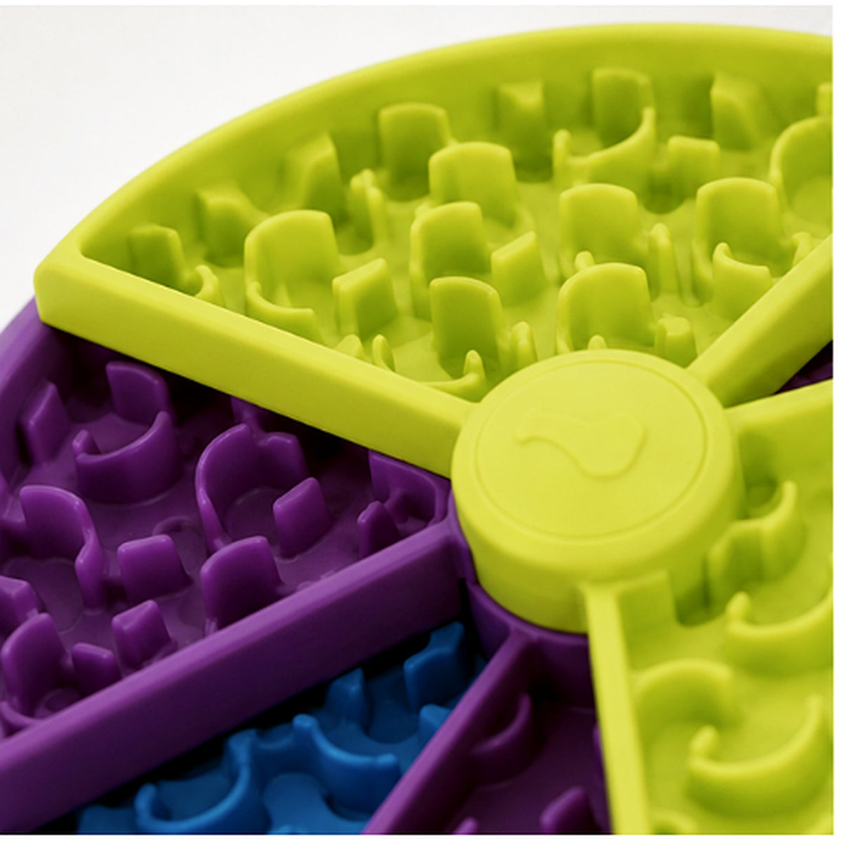 Pawsome Rotating Puzzle Feeder
